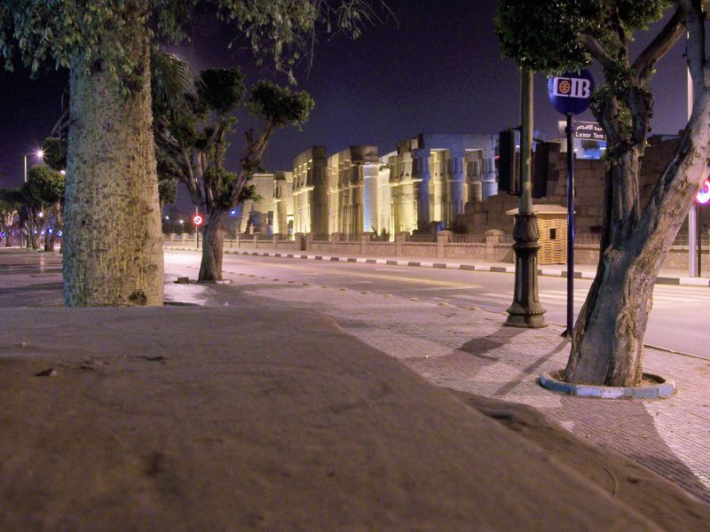 Luxorský chrám večer.